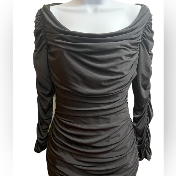 Tadashi Shoji Size XS Bodycon ruched dress black - Picture 2 of 4
